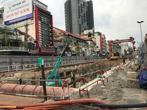 Khu vực thi c&ocirc;ng g&oacute;i thầu CP1a, hạng mục nh&agrave; ga Bến Th&agrave;nh, thuộc dự &aacute;n metro số 1&nbsp;