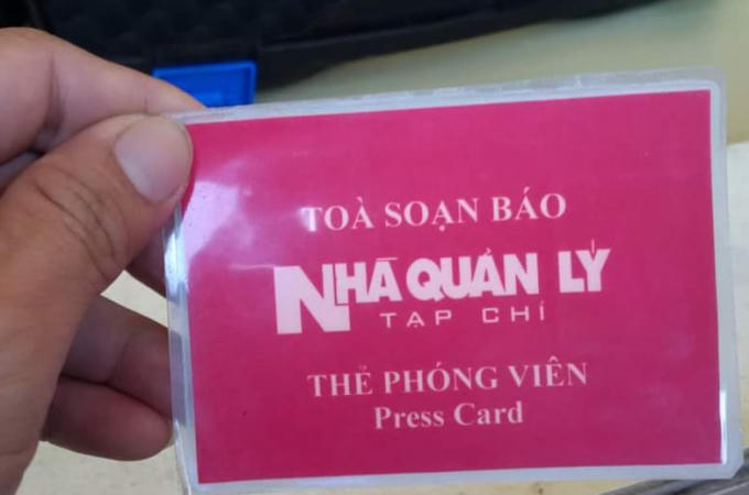 "Thẻ phóng viên" thuộc Tạp chí Nhà quản lý.