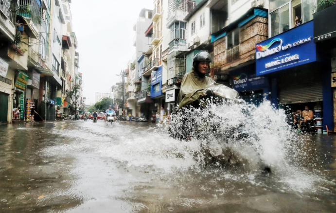 Nhiều tuyến đường ở Hà Nội ngập sâu hồi cuối tháng 9/2025.