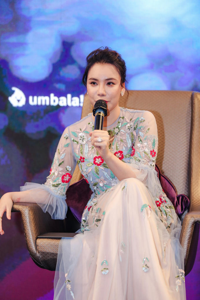 Ngoài Hồ Ngọc Hà, Hồ Quỳnh Hương và Dương Khắc Linh cũng sẽ là 2 cái tên quen thuộc sẽ xuất hiện trên ghế nóng của “Be a Star – Bạn là ngôi sao”.