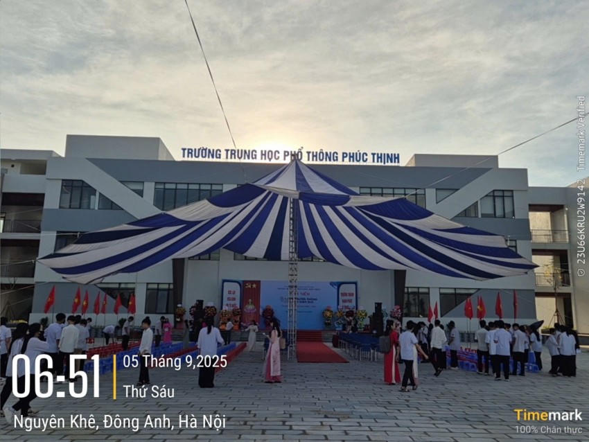 Trường THPT Phúc Thịnh đã long trọng tổ chức lễ khai giảng năm học mới 2025 -2026.