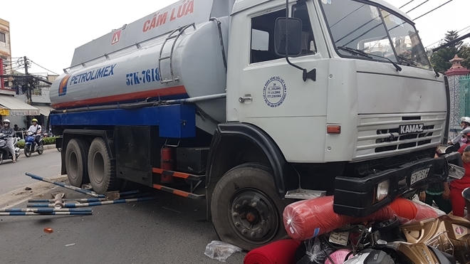 Hình ảnh hiện trường vụ tai nạn.