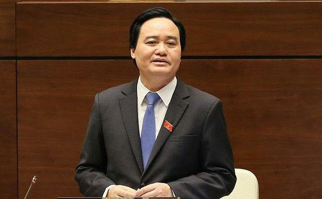 Bộ trưởng Phùng Xuân Nhạ cho biết ông đã yêu cầu Ban Soạn thảo thông tư không đưa quy định xử phạt sinh viên bán dâm vào dự thảo vì không phù hợp.