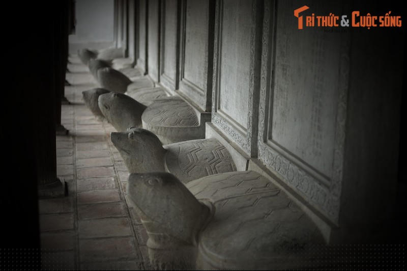 Theo hồ sơ di sản, bia Tiến sĩ Văn Miếu không chỉ là nguồn tư liệu phong phú phản ánh một giai đoạn lịch sử - văn hóa hơn 300 năm của Việt Nam mà còn là hiện vật mang một tầm vóc quốc tế nổi bật.