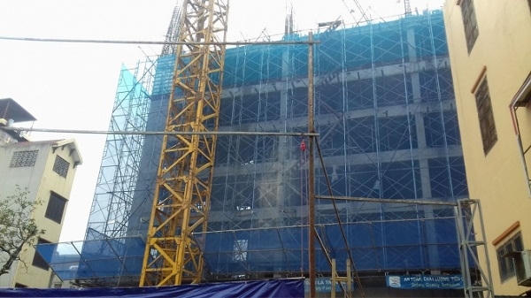 Công trình Eco Green Tower nơi xảy ra vụ việc.