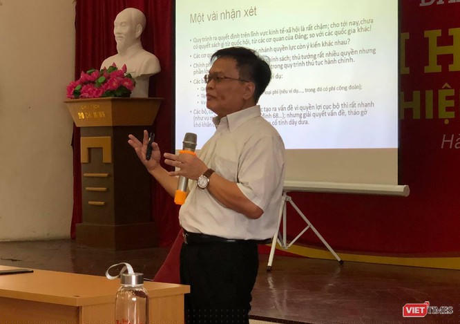 TS Nguyễn Đình Cung tại buổi sinh hoạt (Ảnh: HB)