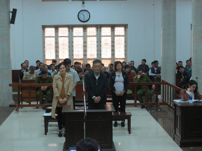 Các bị cáo tại tòa.