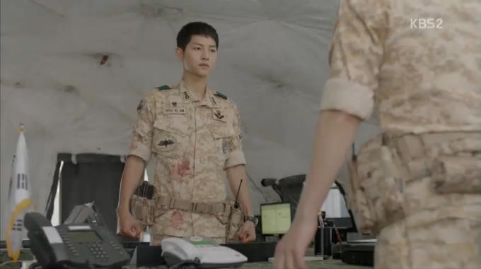 Hậu duệ mặt trời tập 11: Song Hye Kyo bị bắt cóc, Song Joong Ki một mình giải cứu bạn gái
