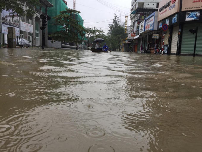 Thừa Thi&ecirc;n Huế: Nước c&aacute;c s&ocirc;ng đang l&ecirc;n nhanh, nguy cơ t&aacute;i hiện cơn lũ lịch sử năm 1999