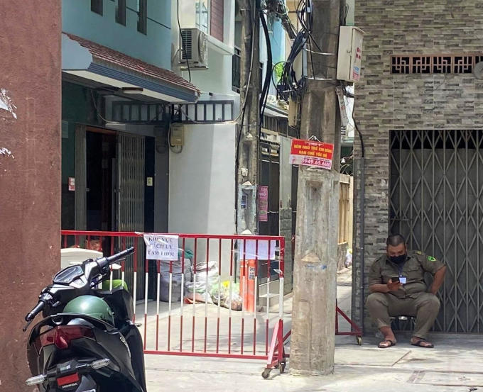 phong toa hem le van sy 1