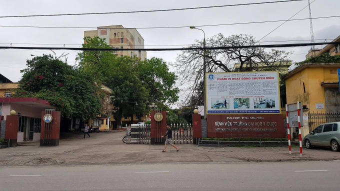 Một số cán bộ, nhân viên phản ánh kế toán trưởng trường Đại học Y Dược Thái Nguyên không được luân chuyển theo quy định.