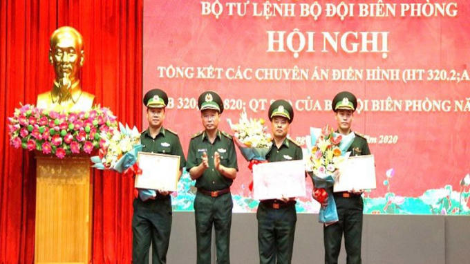 Anh255.