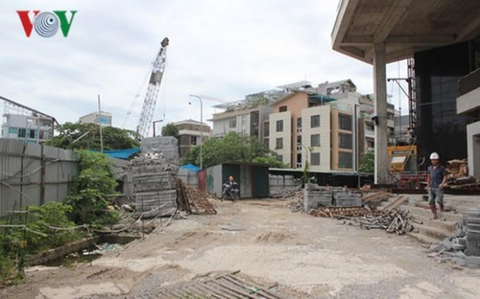 Kh&ocirc;ng tr&igrave;nh đang tạm dừng một số hạng mục để kiểm tra r&agrave; so&aacute;t.