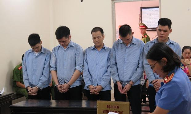 Các bị cáo tại tòa.