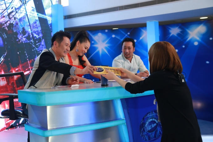 Tập 2 Vietnam Idol: Thu Minh rưng rưng khi nghe b&agrave;i h&aacute;t về Trần Lập của ch&agrave;ng trai vi&ecirc;m m&agrave;ng n&atilde;o