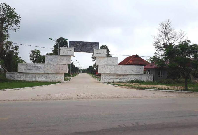 Cổng vào khu ẩm thực.