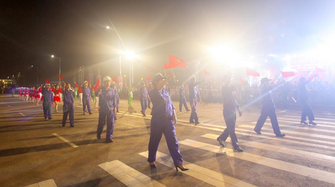 To&agrave;n cảnh Lễ hội d&acirc;n gian đường phố Việt Tr&igrave; năm 2016