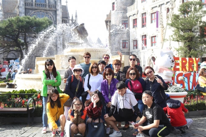 Cận cảnh giáng sinh diệu kỳ trên đỉnh Bà Nà