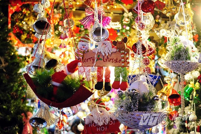 M&aacute;ch bạn 5 địa điểm vui chơi Noel l&yacute; tưởng ở H&agrave; Nội