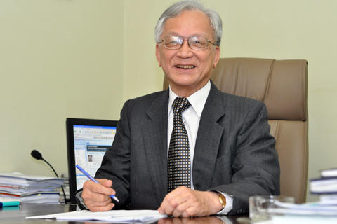 Chuyên gia kinh tế Bùi Kiến Thành.