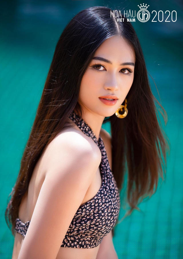 Người đẹp Bắc Ninh hiện đang theo học tại Học viện Tài Chính. Nguyễn Thị Thu Phương sở hữu vẻ đẹp dịu dàng, nữ tính cùng má lúm đồng tiền duyên dáng. Là thí sinh có nhiều lợi thế của cuộc thi năm nay, Thu Phương được xem là ứng cử viên sáng giá cho ngôi vị Hoa hậu.