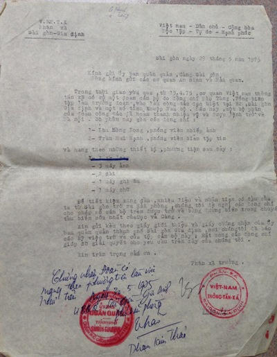 Giấy hải quan có xe Zeep, nhưng sau đó mục xe Zeep lại bị gạch đi (ảnh nhân vật cung cấp).