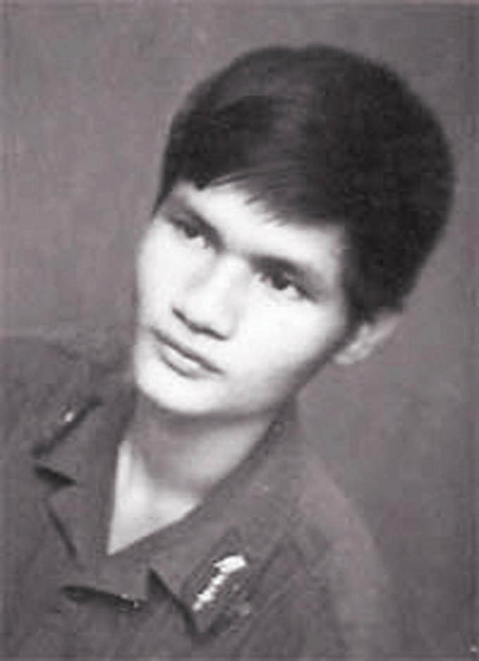 Pháo thủ hai xe tăng 380 Nguyễn Kim Duyệt (ảnh tư liệu).