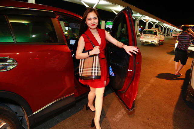 Giang Hồng Ngọc đi lưu diễn cùng Phi Nhung