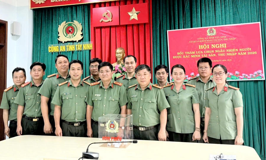 Cơ quan kiểm soát tài sản thu nhập Công an tỉnh đã bốc thăm nhẫu nhiên 17 người