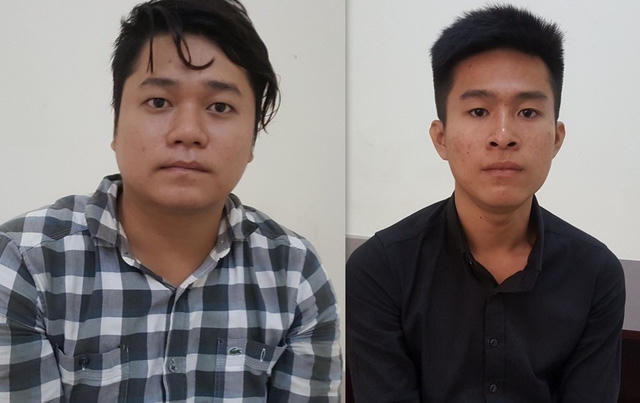 Hai nghi can tại cơ quan c&ocirc;ng an.