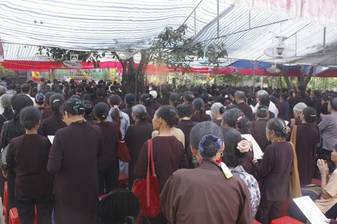 H&agrave; Nội: Phật tử