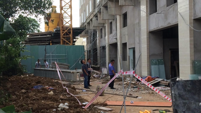 Hiện trường nơi hai công nhận rơi xuống