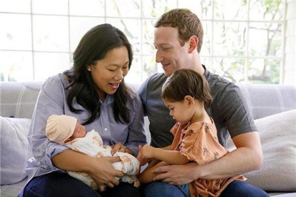 Gia đình Mark Zuckerberg chào đón con gái thứ 2 - August.
