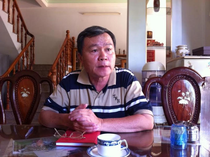 Ông Nguyễn Quang Dũng - nguyên Trưởng ban Quản lý rừng phòng hộ Phan Thiết trình bày nỗi oan.
