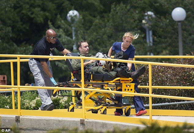 Hai m&aacute;y bay chiến đấu của Mỹ đ&acirc;m nhau tr&ecirc;n kh&ocirc;ng