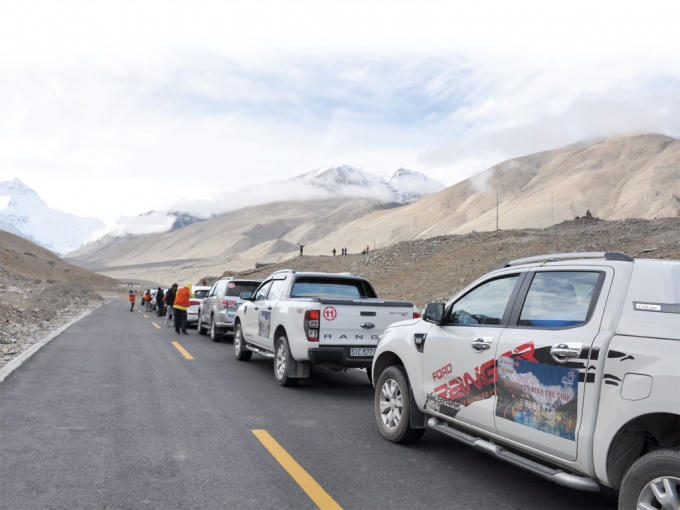 Hành trình trở về từ Everest