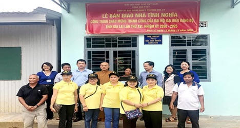 Đại đức Thích Đồng Giải tại Lễ bàn giao nhà tình nghĩa.