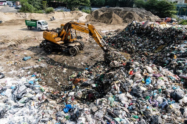 Hiện tại mỗi ngày, Công ty Môi trường đô thị Vĩnh Yên có khả năng dọn đi 100 tấn rác.