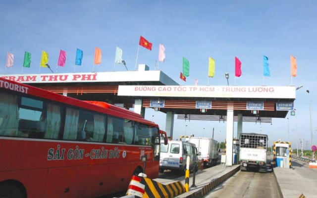 Slide - Điểm tin thị trường: Kiến nghị cưỡng chế thu nợ công ty thu phí cao tốc TPHCM - Trung Lương