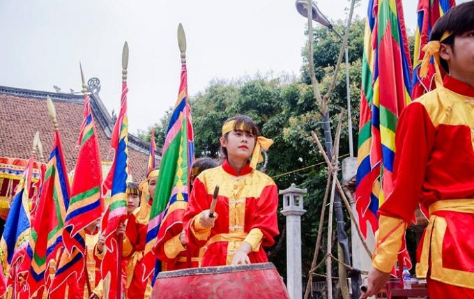 Tiếng trống khai hội chùa Thầy vang lên. (Ảnh: Nguyễn Thái Sơn)