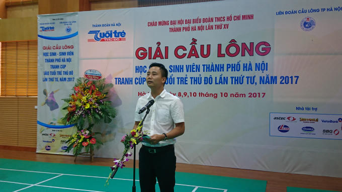 Ông Nguyễn Đức Tiến - Phó bí thư Thành đoàn Hà Nội phát biểu tại Lễ khai mạc.