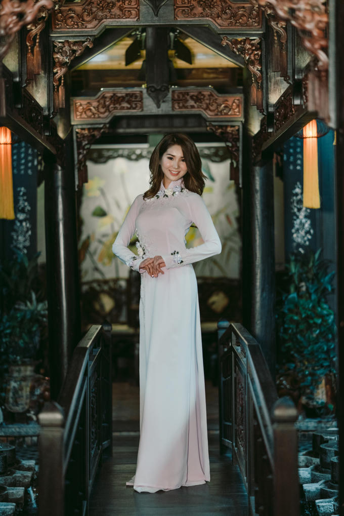 Miss Grand Nhật Bản gây bất ngờ khi xuất hiện trong tà áo dài Việt Nam