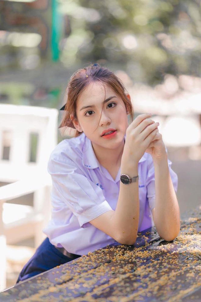 Cô gái xinh xắn này từng được cư dân mạng ưu ái gọi là