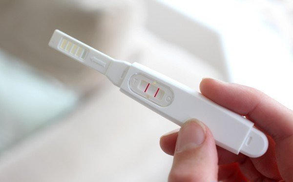 Làm người yêu có bầu nhưng không cưới chỉ vi phạm phạm trù đạo đức (Ảnh minh họa).