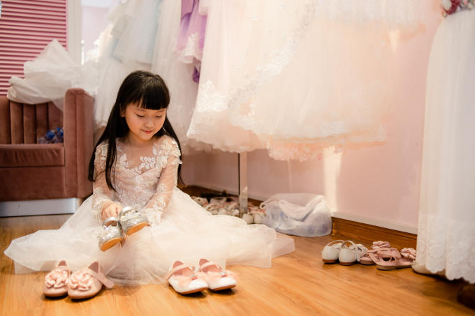 Mẫu nhí háo hức trước thềm Tuần lễ thời trang trẻ em Việt Nam Thu – Đông 2018.