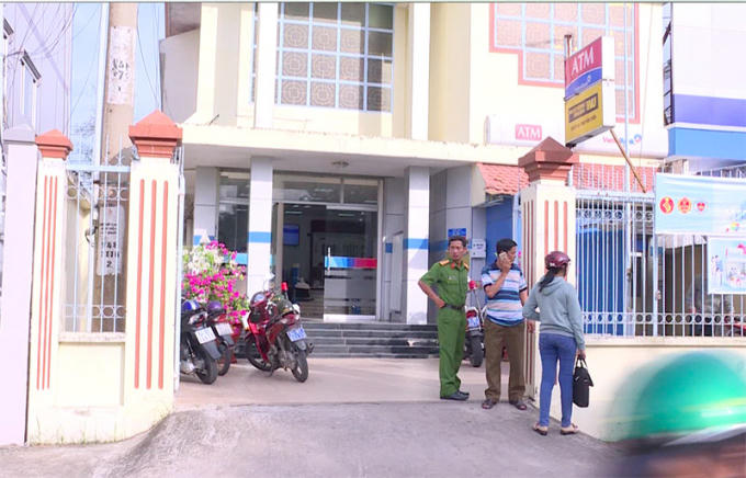 Hiện trường vụ cướp ngân hàng.