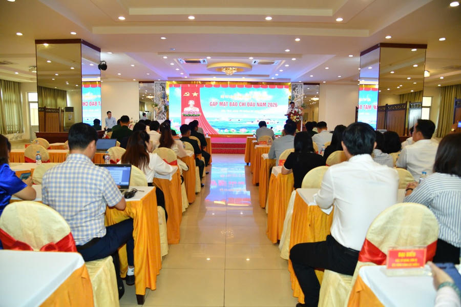 Quang cảnh gặp mặt báo chí đầu năm 2026.