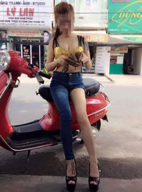 Mặc như không mặc....