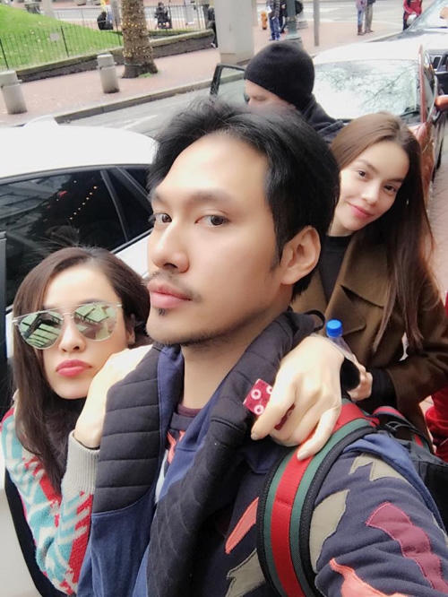 Nhà thiết kế Lý Qúi Khánh và Quế Vân cũng có mặt trong chuyến đi này.
