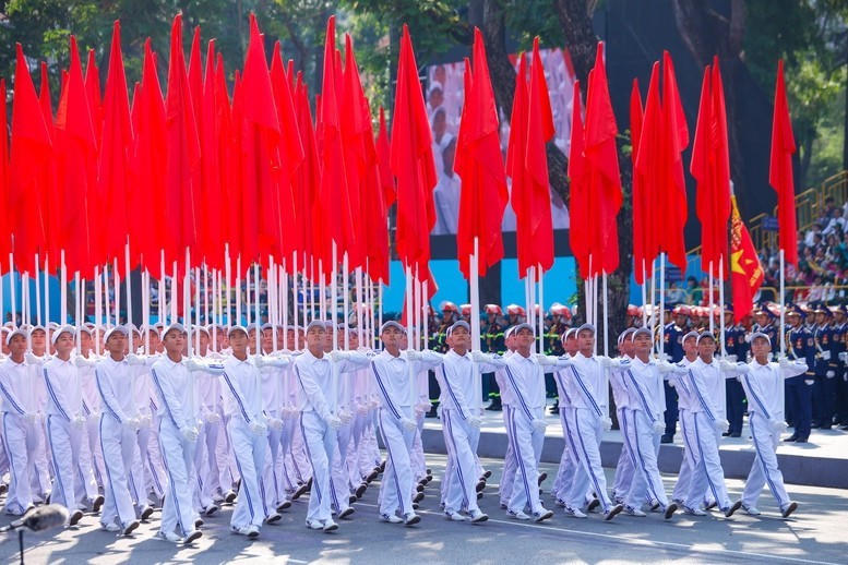 Đội hồng kỳ trong Đại Lễ A80.